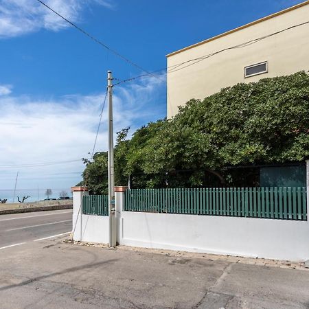Villetta Bianca Sulla Spiaggia - Apulia Home ガリポリ エクステリア 写真