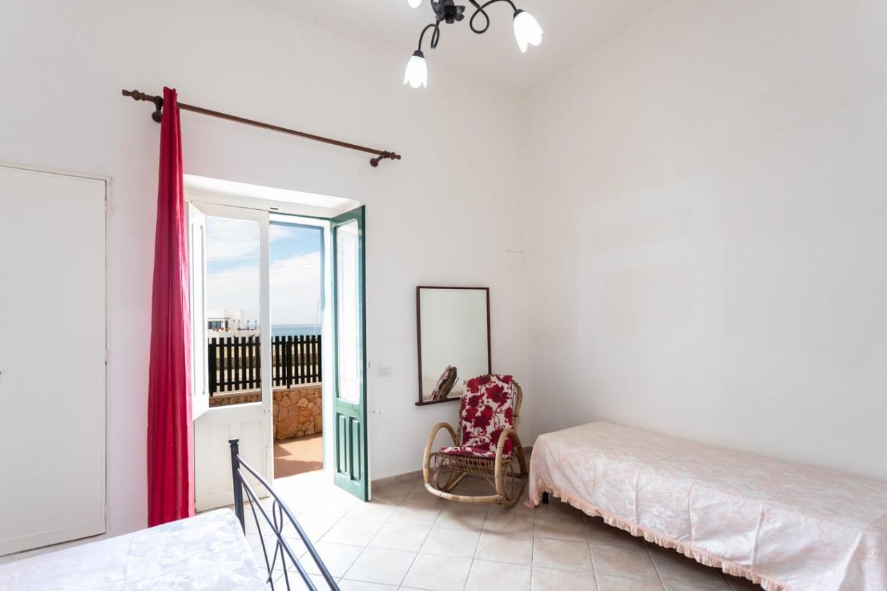 Villetta Bianca Sulla Spiaggia - Apulia Home ガリポリ エクステリア 写真