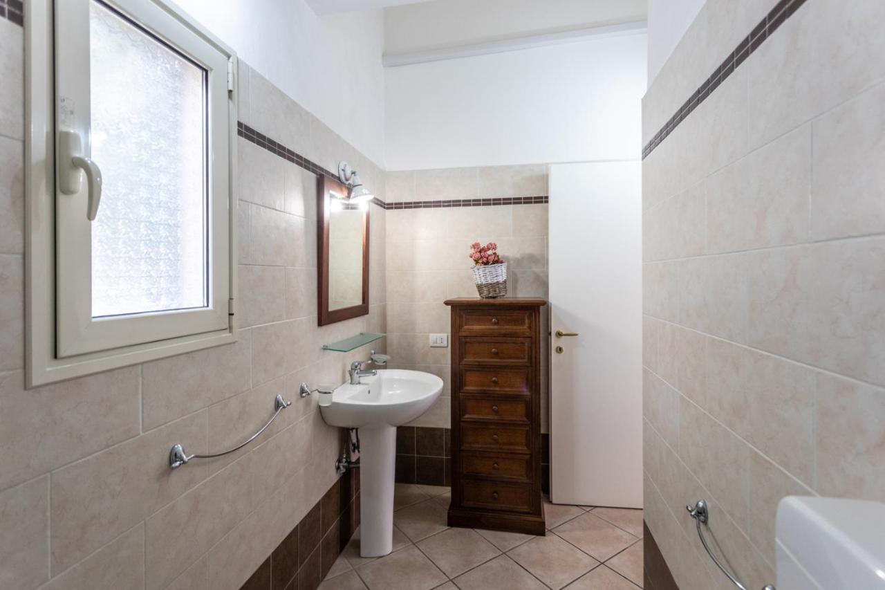 Villetta Bianca Sulla Spiaggia - Apulia Home ガリポリ エクステリア 写真